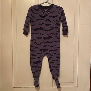 4 pairs of footed fleece 18 month old pajamas